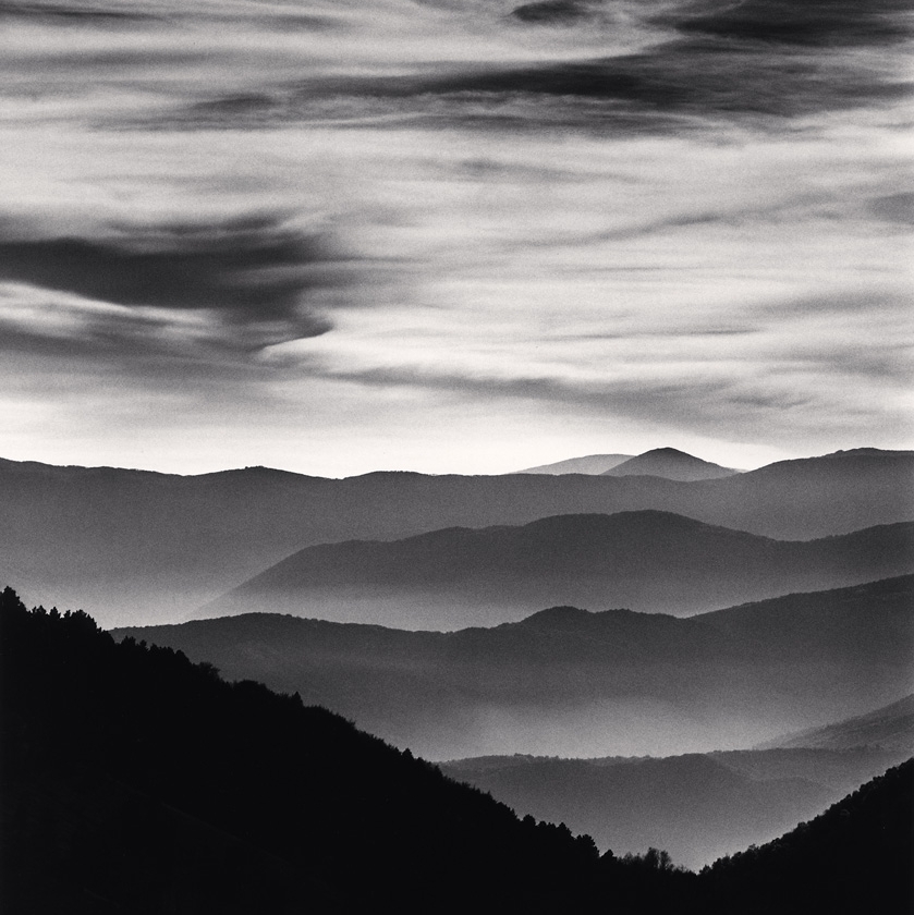 Distant Mountains, Passo delle Capannelle, Pizzoli, Abruzzo 2015 - Leonhard's Gallery