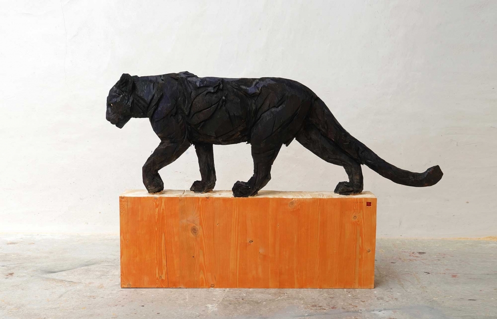 Black Walking Panther - Jürgen Lingl-Rebetez - Leonhard's Gallery