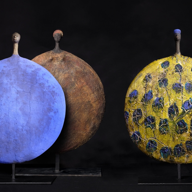 Round Sculptures Group - Etiyé Dimma Poulsen - Leonhard's Gallery